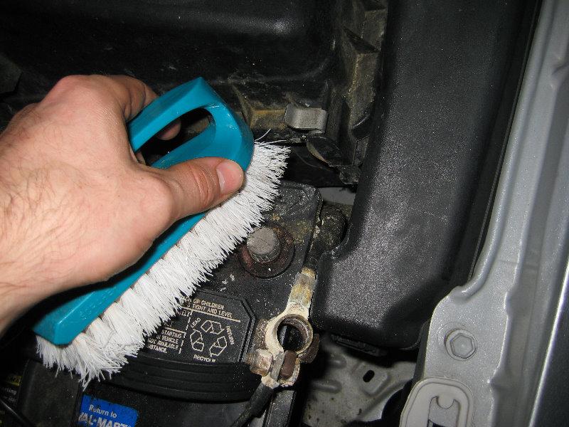 The Simple Way to Clean Car Battery Corrosion - CAR FROM JAPAN